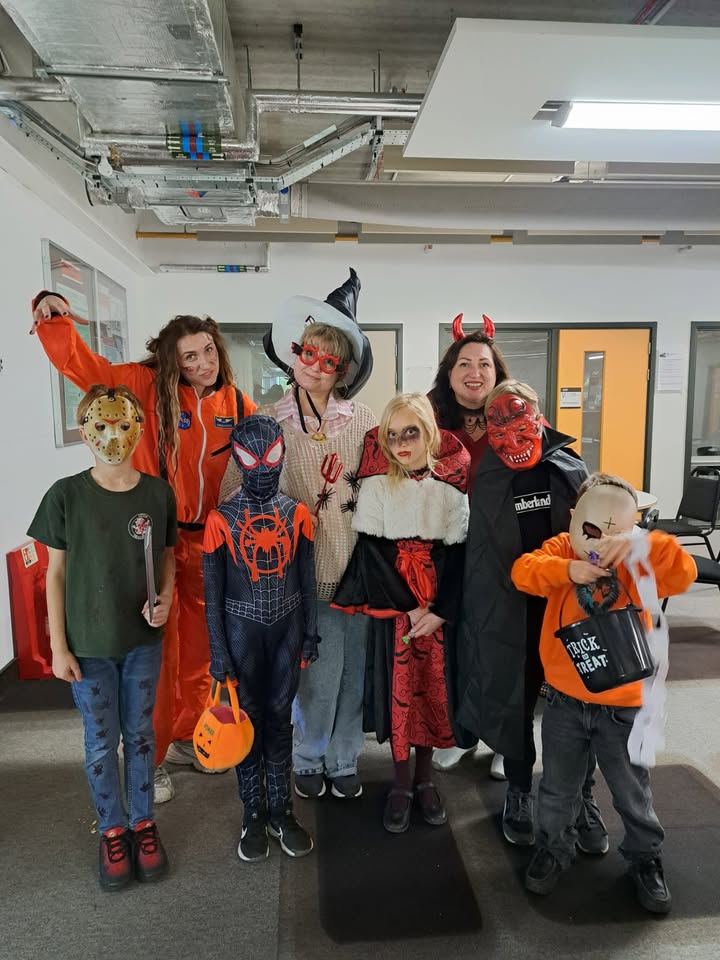 Facebook image 122125808900974394